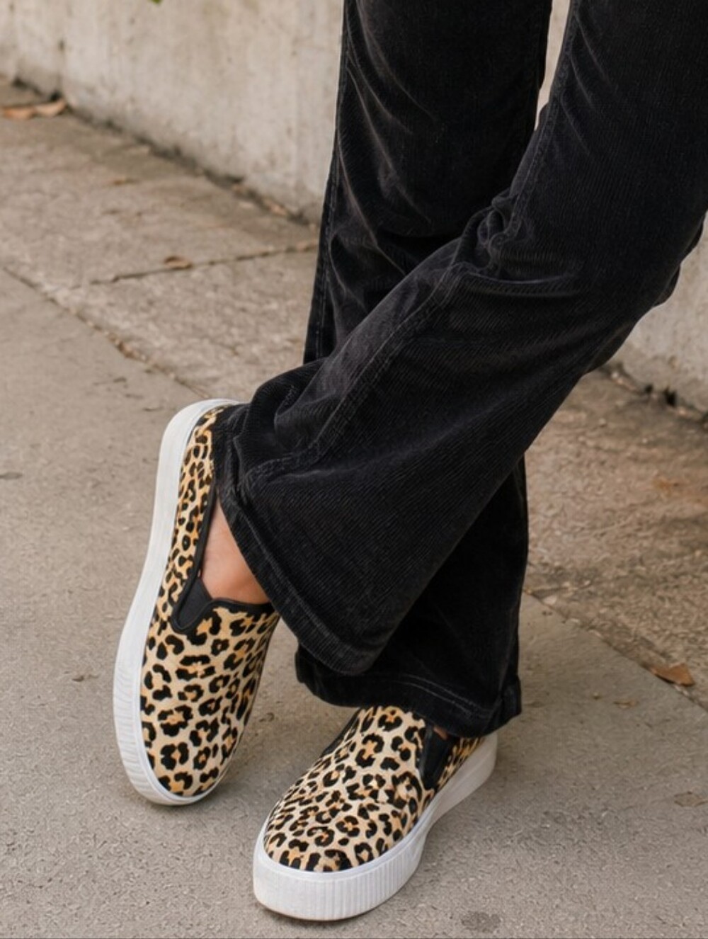 Halogen Baylee Platform Sneakers 9.5 M Leopard Calf Hair Fur Black Tan Slip Ons